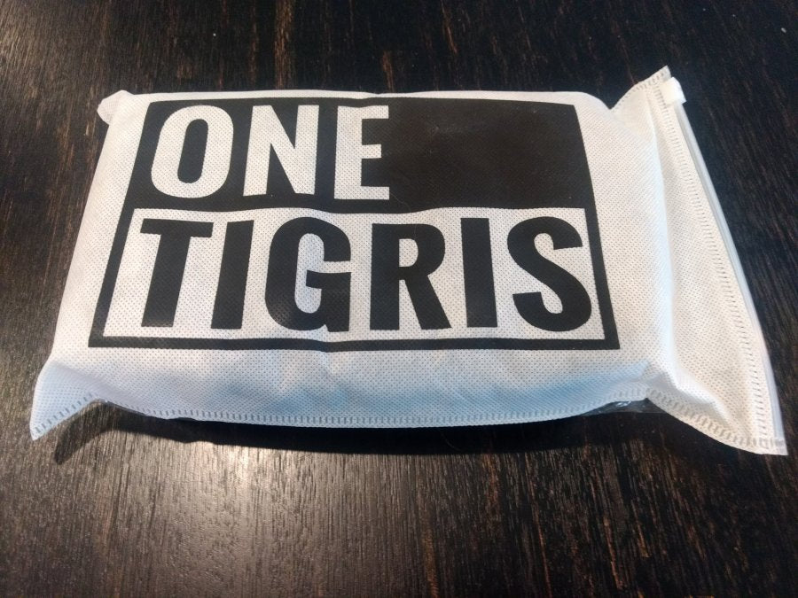 "DRAGON SNAIL" ADMIN POUCH